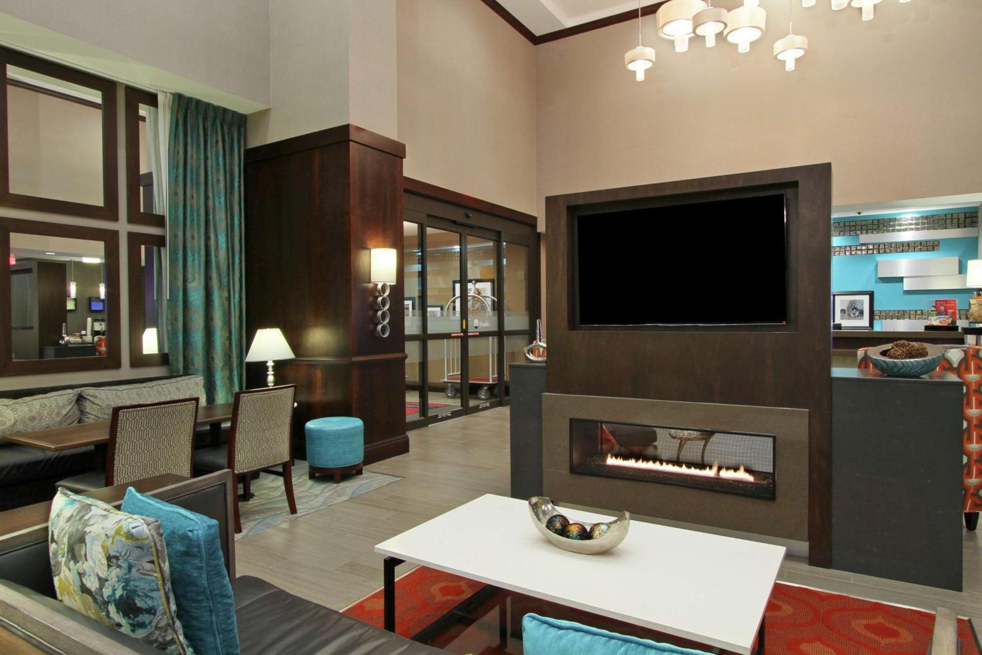 Hampton Inn & Suites Columbus/University Area מראה חיצוני תמונה