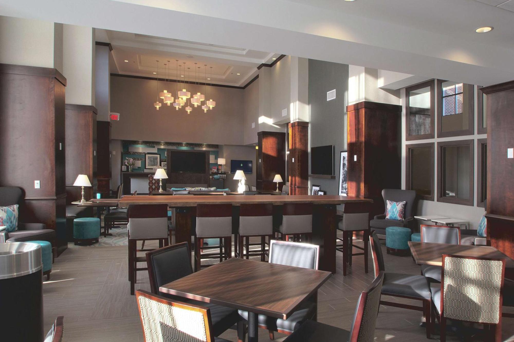 Hampton Inn & Suites Columbus/University Area מראה חיצוני תמונה
